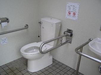 障害者用トイレ1