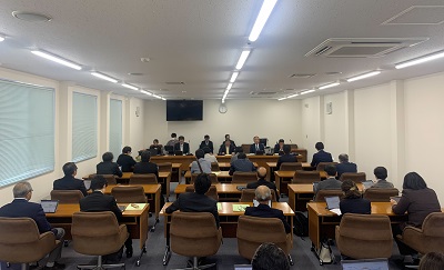令和7年第4回定例会に関する懇談会の写真