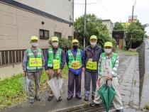 並木地区自治会連合会あいさつ運動の写真